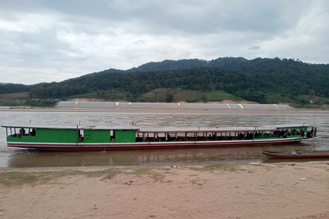 De Chiang Rai en barco lento a Luang Prabang 2 días 1 noche