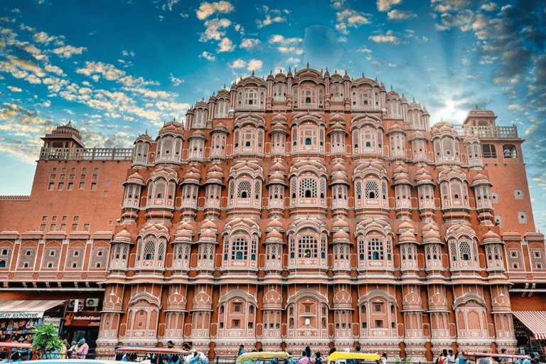 Au départ de Delhi : 6 jours d'excursion dans le Triangle d'Or avec RanthamboreCircuit avec voiture + guide + hôtel 5 étoiles + safari en jeep privé