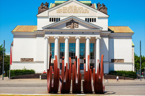 Duisburg: Walking Tour with a Local 120 min - Private Tour