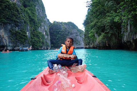 Koh Phi Phi : tour en bateau des pirates avec plongée en apnée et kayak