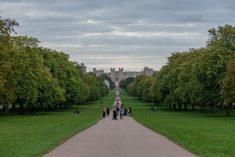 Castillo de Windsor Palacio de Hampton Court Tour privado con pase