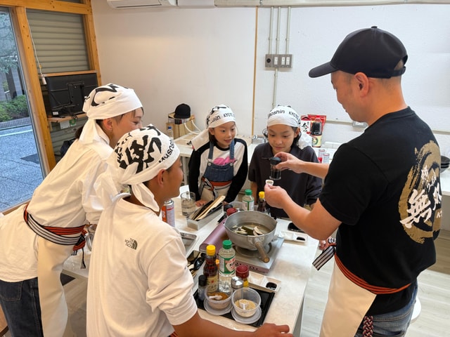 Ramen Broth Class by Michelin Guide Shop & Custom Chopsticks