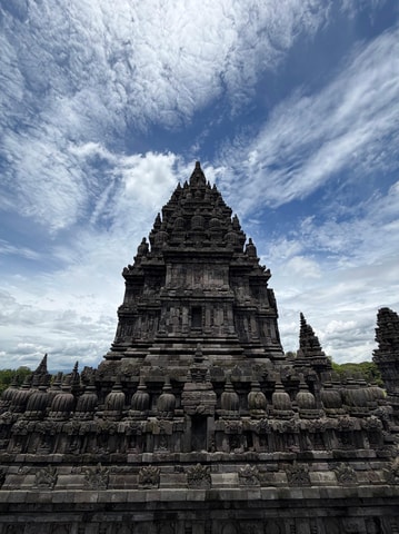 Yogyakarta: Prambanan Temple & Pindul Cave Shared Day Tour