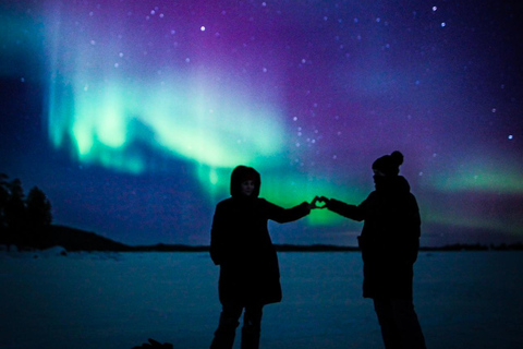 Saariselkä,Kakslauttanen: Aurora Hunting & Photography Tour. Private Aurora Hunting & Photography Tour By Minivan