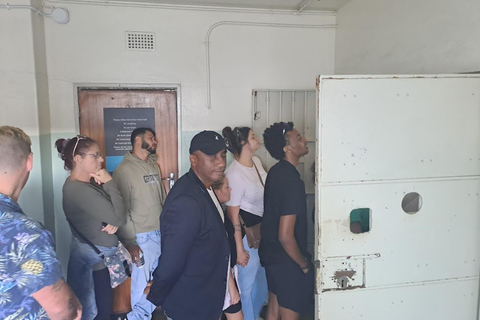 Cape Town: Robben Island Ferry with Prison Ticket and Tour