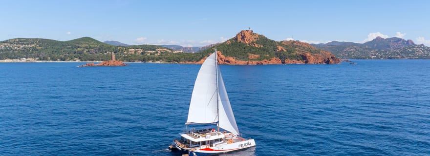Saint-Raphaël : Croisière de l'après-midi sur l'île d'Or avec boissons