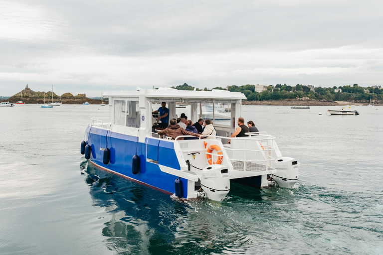 Saint-Malo: Guided Boat Tour with Local Captain 1-Hour Boat Tour