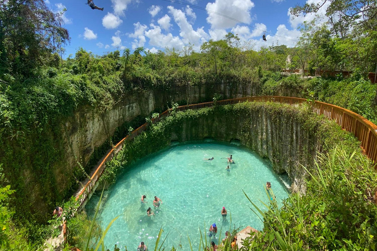 Zip line Mega Splash