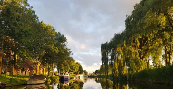 Flüsterbootvermietung in schöner Gegend in der Nähe von Amsterdam