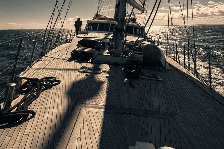 Tallinn: Sunset Cruise on a Luxury Yacht