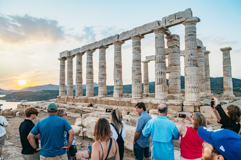 Depuis Athènes : cap Sounion temple de PoséidonDepuis Athènes : cap Sounion au crépuscule - tour privé