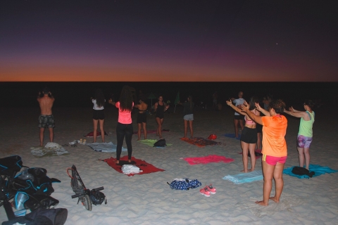 Alicante: Yoga, Mindfulness y Paddle Surf at Postiguet Beach Alicante: Yoga, Mindfulness y Paddle Surf at Postigue Beach