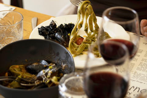 Split: Historical & Gastro Treasures Tour with Green Market Afternoon historical & gastro tour