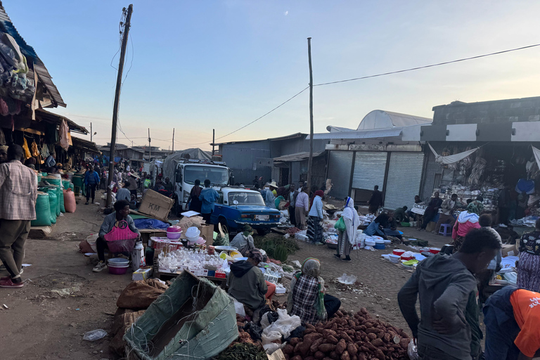 Addis Ababa: Entoto Forest, Villages, and Lunch Tour