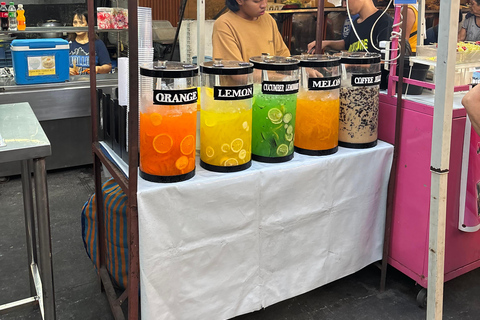 Manila: best shopping districts and Food Parks Guided Tour