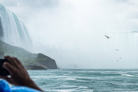Chutes du Niagara : visite de la grotte des vents et de la demoiselle de la brume