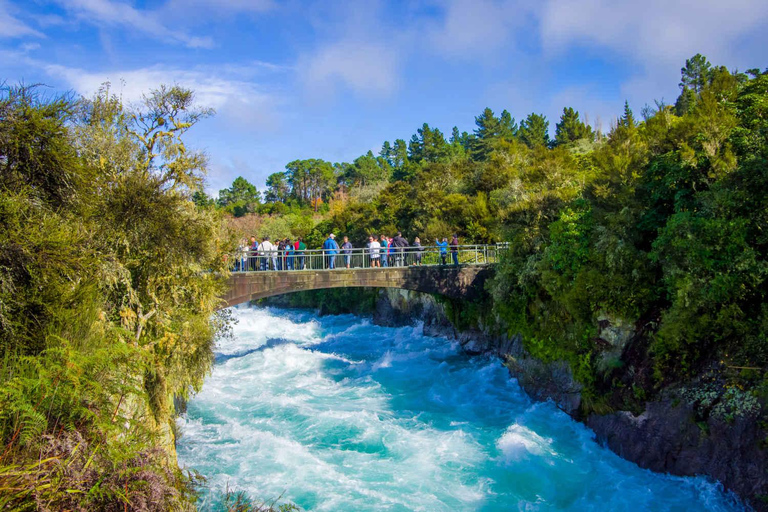 Private 2 Days Tour with Waitomo, Hobbiton and Rotorua Private 2 Days Tour with Waitomo, Hobbiton and Rotorua!