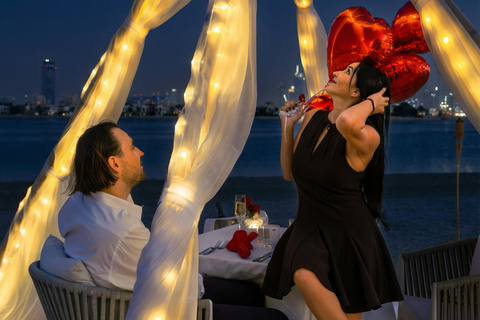 Dubai: Romantic Beach Dinner Set Menu 1: Romantic Beach Dinner for 2 with Skyline Views