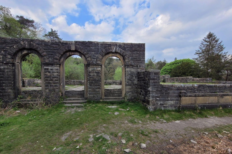 Manchester: Peak District 3-Walk 1 Day Tour
