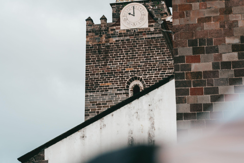 Sunday Stroll in Funchal: Bites and Delights