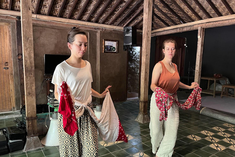 Workshop de dança javanesa com a dançarina do Kraton Palace