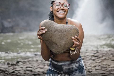 Ubud : Waterfall, Water Temple, RIce Terrace, Ubud Market