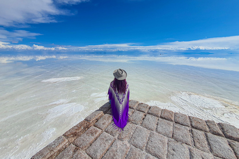 Uyuni: 3-Day Salt Flats, Lagoons, and Geysers Tour ENGLISH-SPEAKING GUIDE