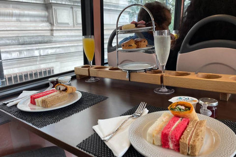 London: Royal Windsor Afternoon Tea Bus TourRoyal Windsor Afternoon Tea Bus Tour – Unterdeck