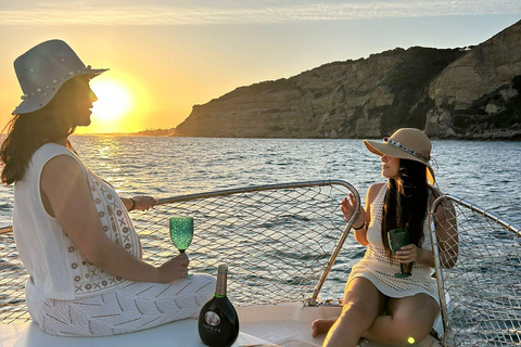 Private Boat Experience to Zahara and Trafalgar (6 hours) with Snorkeling and Appetizers Private Boat Experience to Zahara and Trafalgar (6 hours): Snorkeling and Aperitif