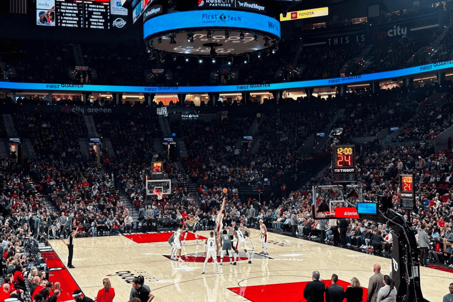 Portland: Basketballspiel-Ticket für die Portland Trail Blazers. Foto: GetYourGuide Portland: Basketballspiel-Ticket für die Portland Trail Blazers. Foto: GetYourGuide