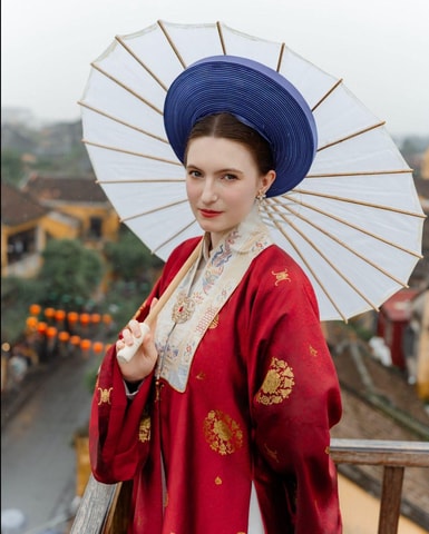Hoi An: Traditional Ao Dai Rental with Photoshoot Tour