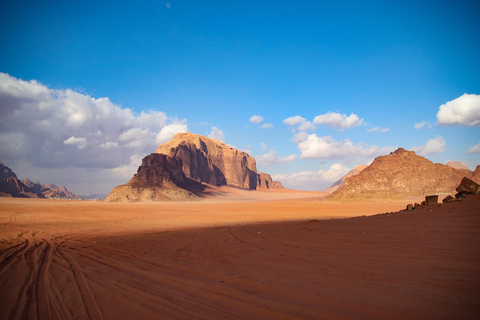 Petra &amp; Wadi Rum, 3 dagar från Tel Aviv med flygTuristklass 3-stjärnigt hotell spanska