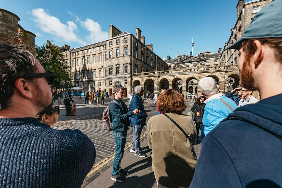 Edinburgh Byvandring I Den Gamle Bydel Med Historie Og Fort Llinger