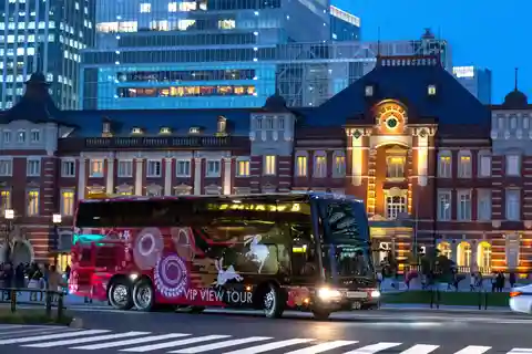 東京オープントップバスで行くスリル満点の高速道路体験ツアー