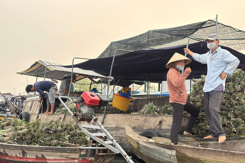 Can Tho: Floating Market, Canal, Cacao Farm & Mekong' Life Private tour with English speaking guide
