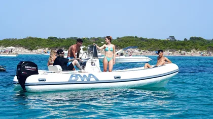Calasetta: Schlauchbootverleih nach Carloforte und zur Insel S. Antioco