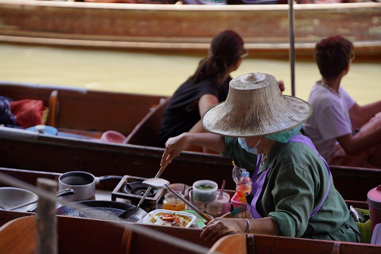 Bangkok: Maeklong Railway Market and Floating Market TourRiver City Bangkok Meeting Point