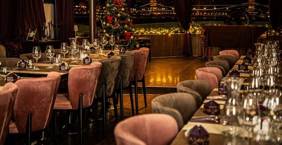 Budapest: Christmas Dinner & Lights with Live Piano Music