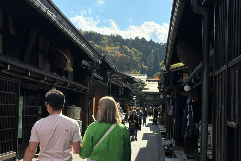 Takayama: Ganztagestour mit Guide zu 6 GYG Top Spots