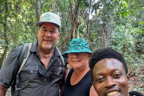 From Lagos: Ghana Castles & Kakum Park with Local Tour Guide