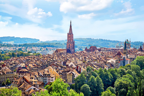 Private Tagestour: Von Interlaken in die Hauptstadt, nach Bern und Lausanne