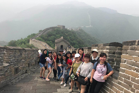 Pequim: Excursão de autocarro à Grande Muralha de Mutianyu com opção-【Busda-e】Excursão de ônibus de um dia a Mutianyu com ingresso