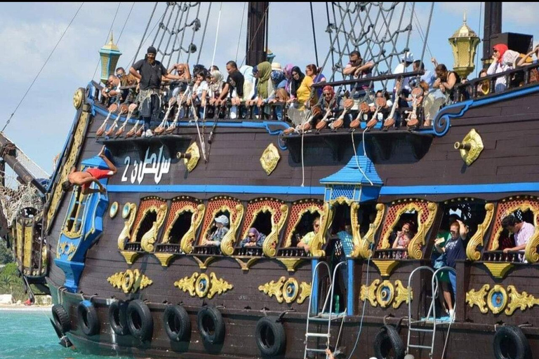 Hammamet: Passeio de barco pirata com traslados do hotelPasseio de barco com traslado em carro particular