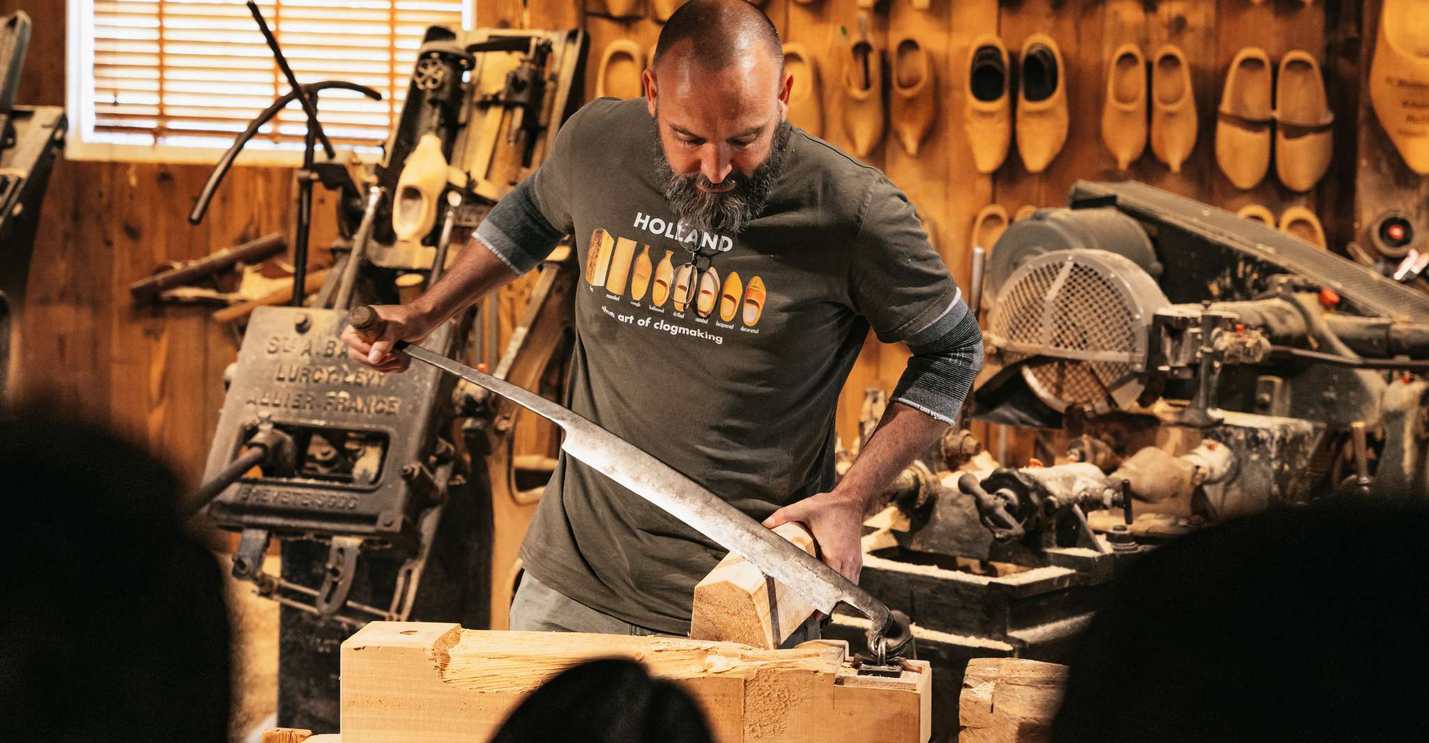 Amsterdam to Giethoorn & Zaanse Schans Small Group w/ Pickup photo 10