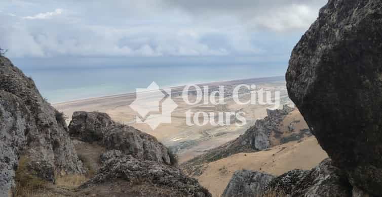 Baku: Candy Mountain, Pink Lake, Besh Barmag Dag and Mosque photo 3