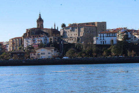 Get to know Hondarribia by sea. Audio-guided boat tour