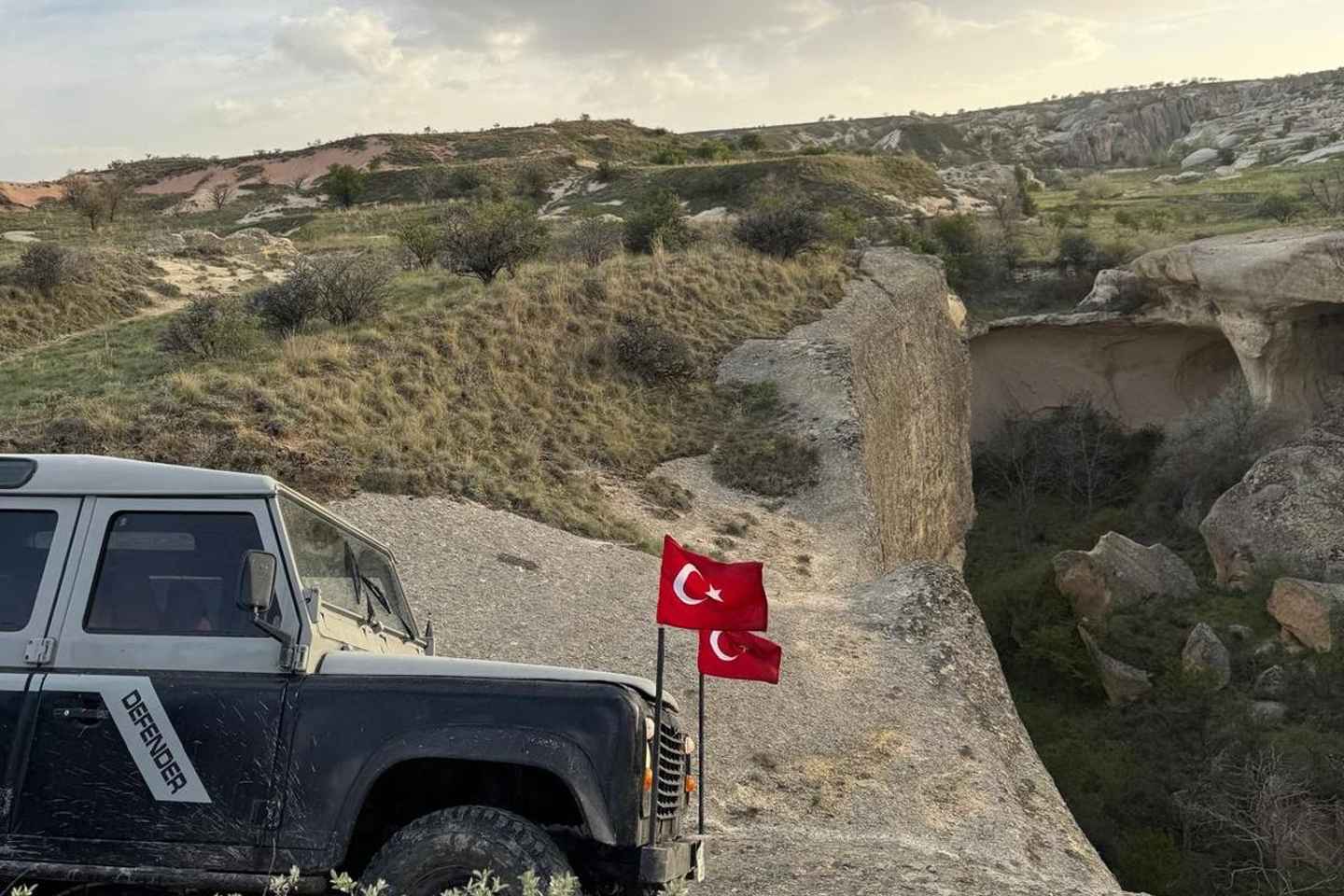Cappadocia: 2-Hour Jeep Safari at Sunrise & Sunset Views 4x4