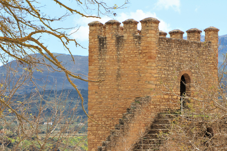 Nerja: Sightseeing Tour to Ronda and Setenil de las Bodegas