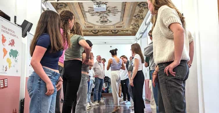 Barcelona: Tango Lesson with Drinks and Video photo 18