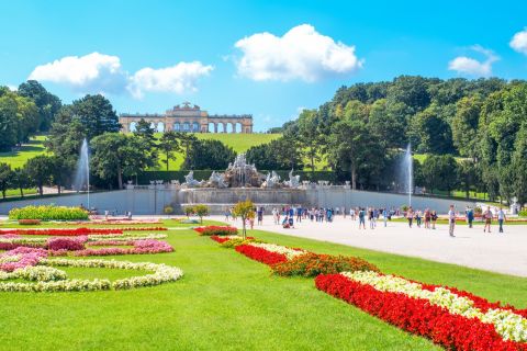 Wiedeń: Zwiedzanie pałacu i ogrodów Schonbrunn bez kolejki